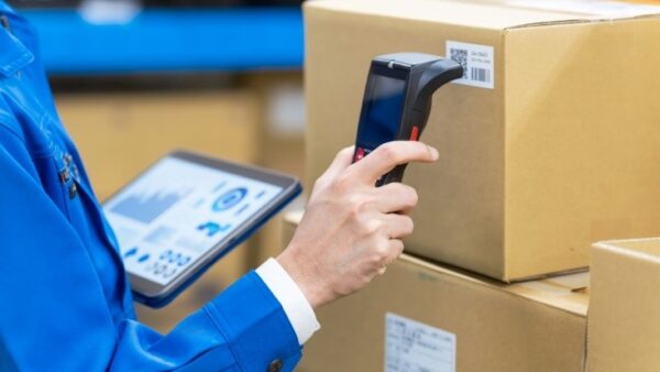 یکپارچهسازی سیستمهای ERP و WMS با پلتفرمهای شفافیت زنجیره تأمین