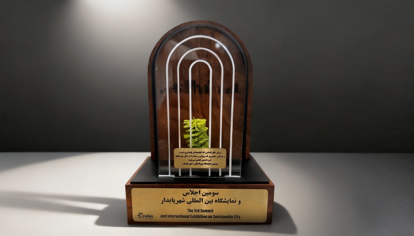 دریافت تندیس شهر پایدار توسط راهکارهای سازمانی ایرانسل، به پاس معرفی محصولات سازمانی و سبز