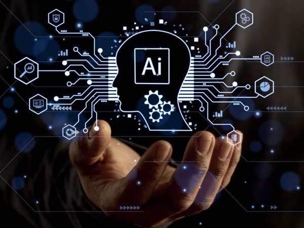 هوش مصنوعی و یادگیری ماشین، باعث ایجاد تعاملات هوشمند، تجربه‌های شخصی‌سازی‌شده و تحلیل‌های پیش‌بینی‌کننده می‌شوند.